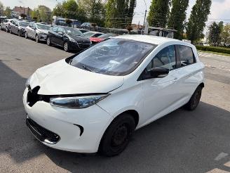 Renault Zoé WITH COCKPIT AND AIRBAGS picture 5