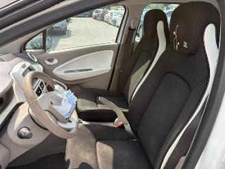 Renault Zoé WITH COCKPIT AND AIRBAGS picture 7