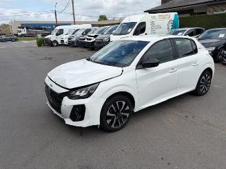 Peugeot 208  picture 4