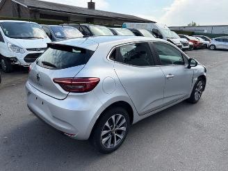 Coche accidentado Renault Clio AUTOMAAT 2020/9
