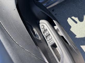 Peugeot 208  picture 8