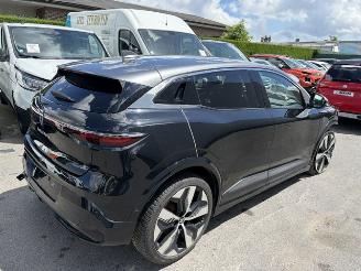 uszkodzony samochody osobowe Renault Mégane 60KWH 2022/5