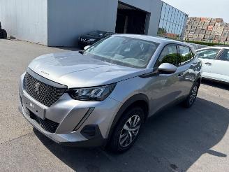 krockskadad bil auto Peugeot 2008  2020/9