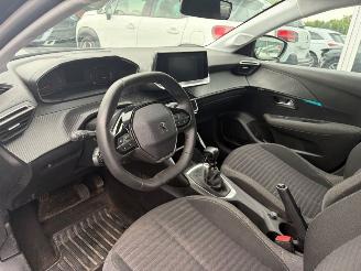 Peugeot 208 STYLE picture 9