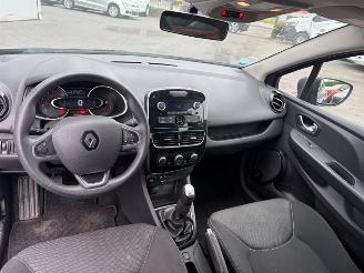 Renault Clio  picture 8