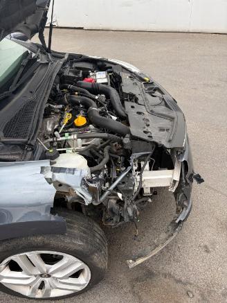 Renault Clio  picture 13