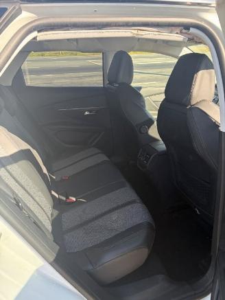 Peugeot 3008  picture 9