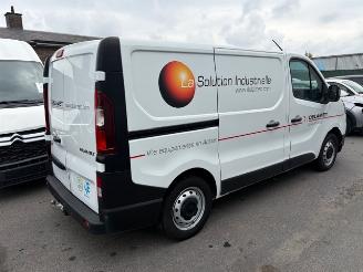 Vaurioauto  commercial vehicles Renault Trafic  2022/6