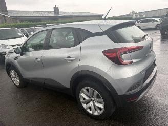 Unfallwagen Renault Captur  2022/7