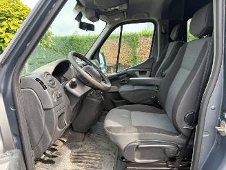 Renault Master 5 seats picture 9