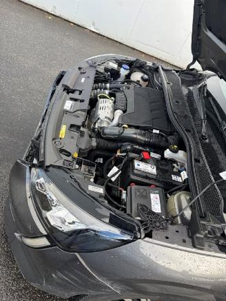 Peugeot 208  picture 11