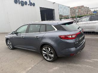 uszkodzony samochody osobowe Renault Mégane Grandtour GT LINE 2018/1