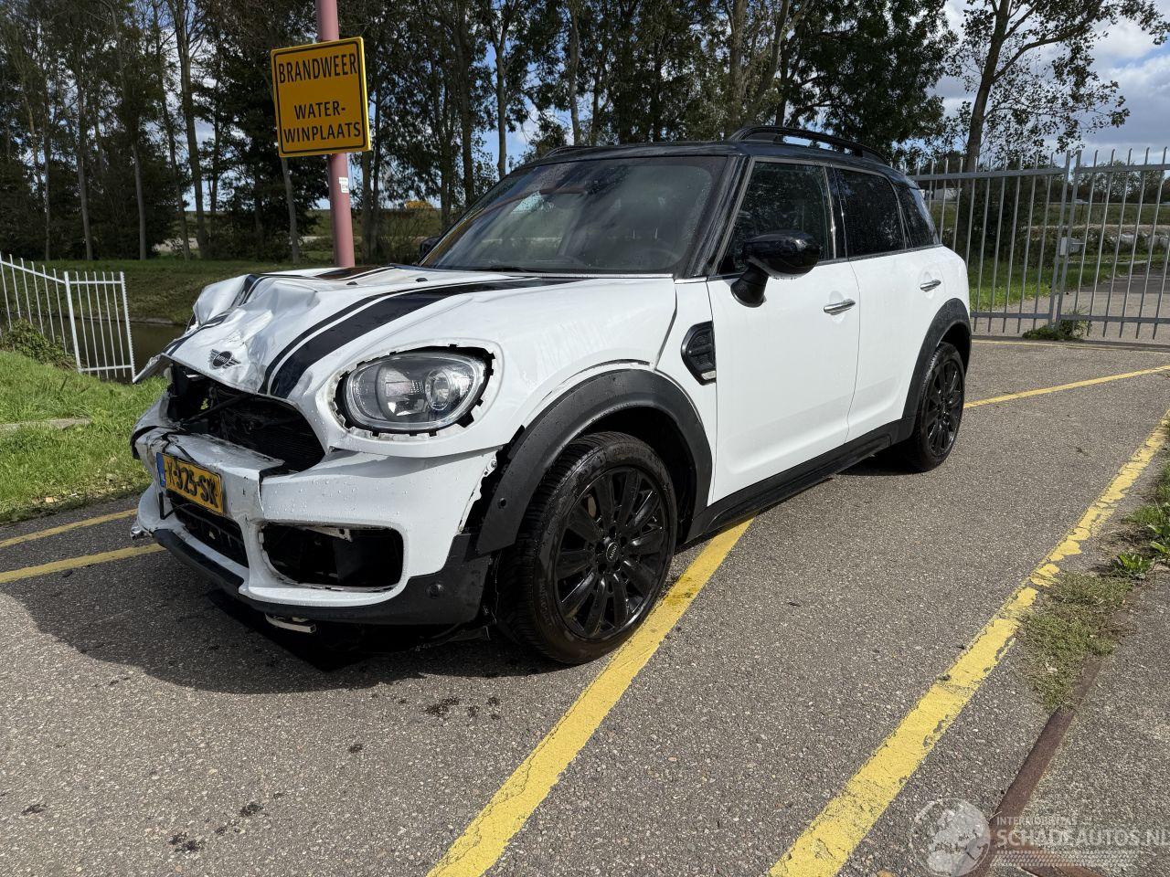 Mini Countryman COOPER 1.5 Chili