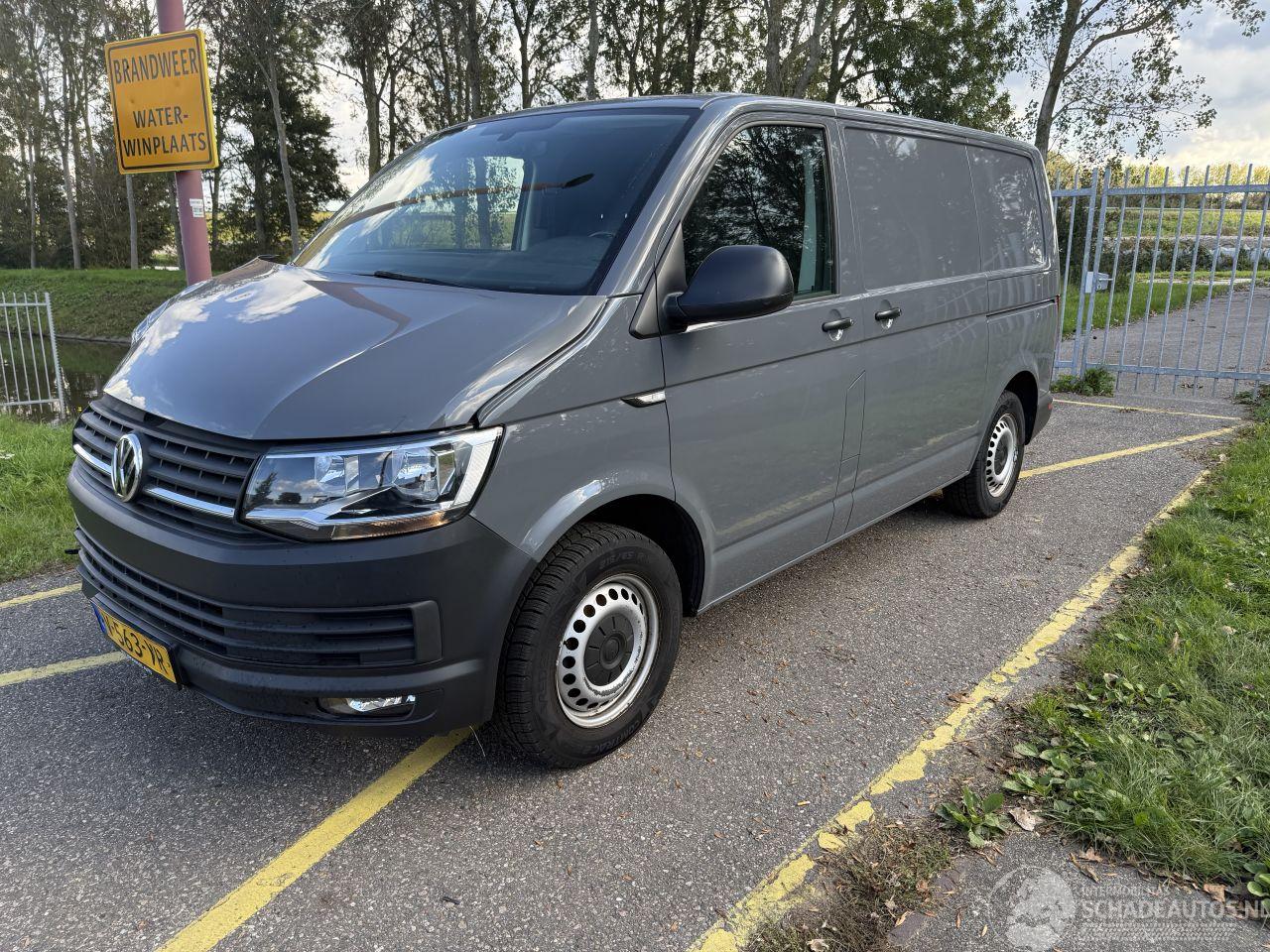 Volkswagen Transporter 2.0 TDI L1H2 Highline