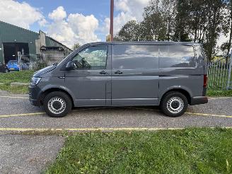 Volkswagen Transporter 2.0 TDI L1H2 Highline picture 2