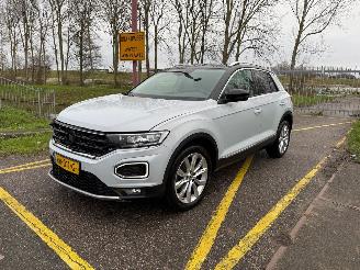 Schadeauto Volkswagen T-Roc 1.0 TSI Style 2018/1
