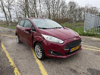 Unfallwagen Ford Fiesta 1.0 Titanium Automaat 2014/12