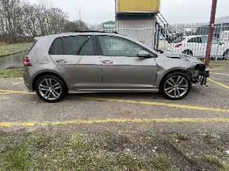 Volkswagen Golf 1.2 TSI Highline R picture 6