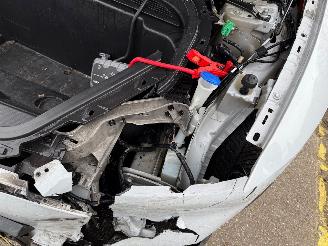 Ford Mustang Mach-E RWD 75kWh N.A.P picture 16