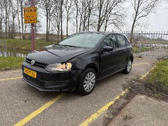 damaged passenger cars Volkswagen Polo 1.2 TSI Bluemotion Edition N.A.P 2013/1