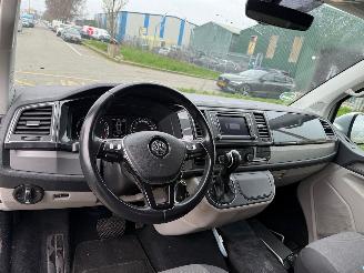 Volkswagen Transporter 2.0 TDI 150PK Highline L2H1 picture 12