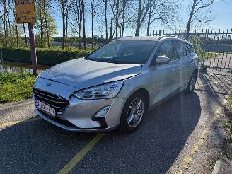 Damaged car Ford Focus Clipper 1.0 Ecoboost Trend 2018/11