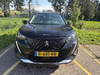 Peugeot 2008 1.2 PureTech Allure picture 9