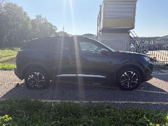 Peugeot 2008 1.2 PureTech Allure picture 6