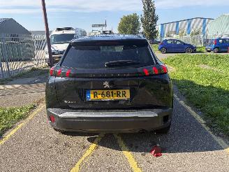 Peugeot 2008 1.2 PureTech Allure picture 4