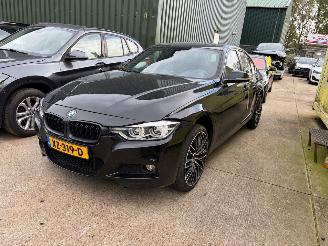 Damaged car BMW 3-serie 330e Centennial High Executive M 2016/3