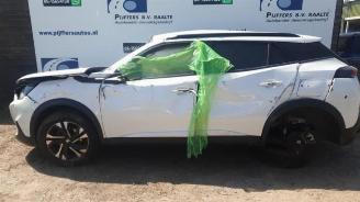 Uttjänta bilar auto Peugeot 2008 2008 (UD/UK/UR/US/UX), MPV, 2019 1.2 VTi 12V PureTech 130 2022/1