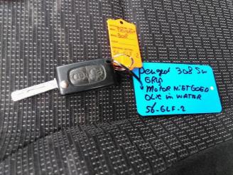 damaged passenger cars Peugeot 308 308 SW (4E/H), Combi 5-drs, 2007 / 2014 1.6 VTI 16V 2008/8