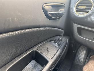 Fiat Bravo 1.4 Edizione Airco Rijdbare schade! picture 20