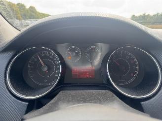 Fiat Bravo 1.4 Edizione Airco Rijdbare schade! picture 16