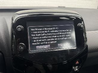 Peugeot 108 1.0 e-Vti Clima Camera CarPlay! NAP Origineel NL picture 22