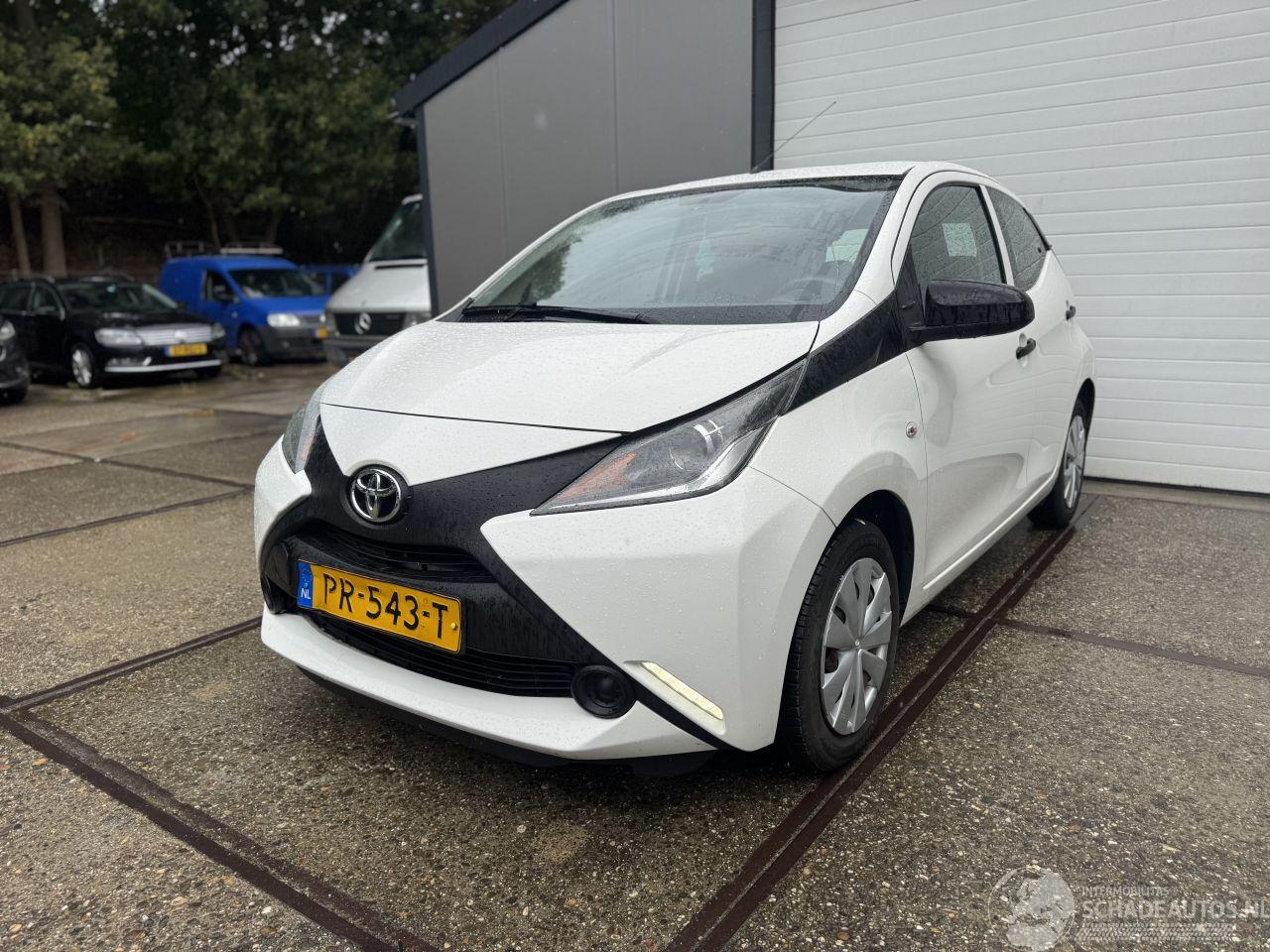 Toyota Aygo 1.0 X-now Airco NAP! Lichte schade