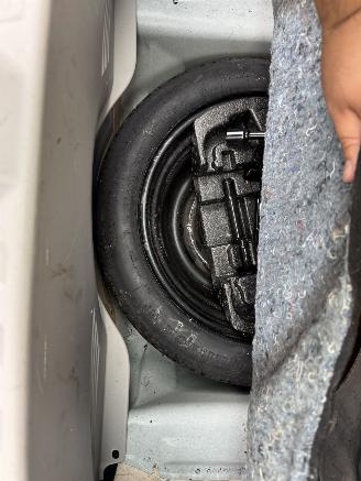 Toyota Aygo 1.0 X-now Airco NAP! Lichte schade picture 22