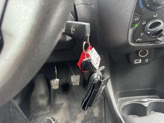Toyota Aygo 1.0 X-now Airco NAP! Lichte schade picture 18