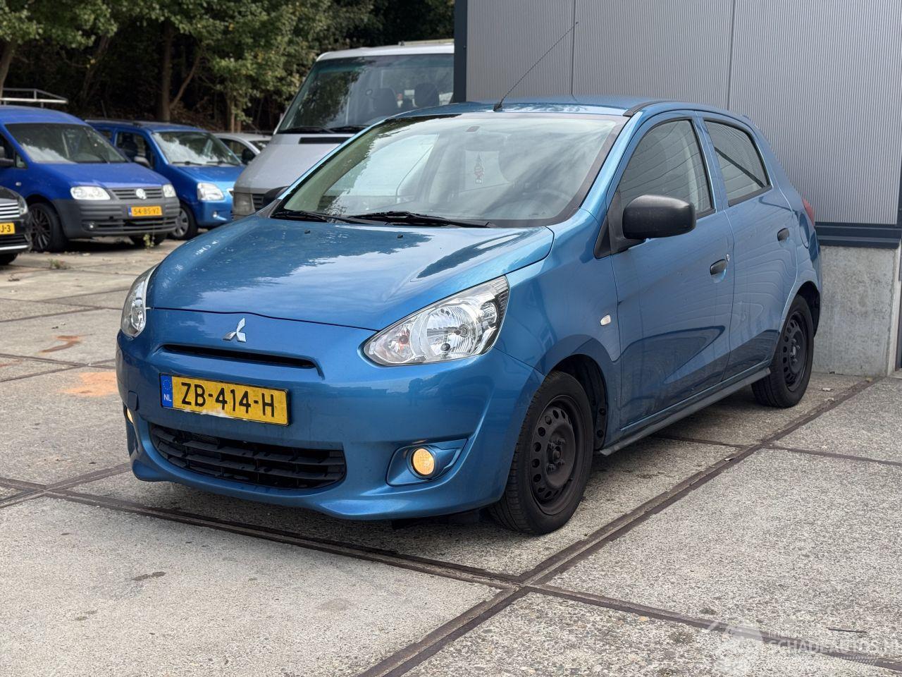 Mitsubishi Space-star 1.0 Inform Rondom plekjes