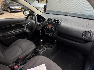 Mitsubishi Space-star 1.0 Inform Rondom plekjes picture 18