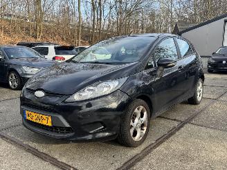 damaged passenger cars Ford Fiesta 1.25 Trend Airco gebruikerssporen! 2009/1