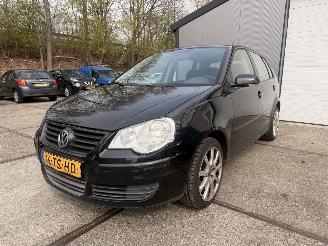 Vaurioauto  passenger cars Volkswagen Polo 1.2 Optive Airco 5drs! Rijdbaar NAP! 2007/1