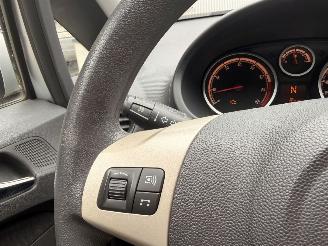 Opel Corsa 1.2-16V Enjoy, automaat picture 24