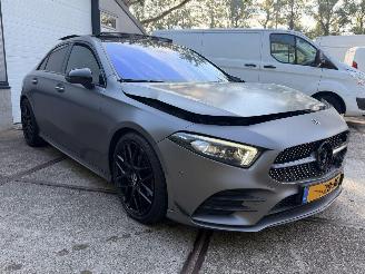 krockskadad bil auto Mercedes A-klasse A 200 2020/8