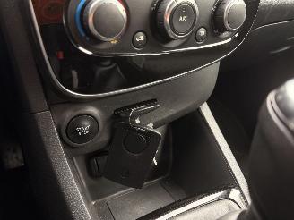 Renault Clio 0.9 TCe Zen PDC NAVI DAB+ RIJDBAAR! picture 28