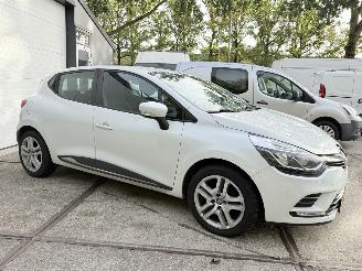 Renault Clio 0.9 TCe Zen PDC NAVI DAB+ RIJDBAAR! picture 6