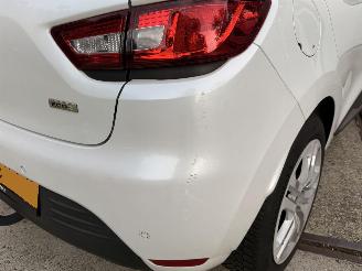 Renault Clio 0.9 TCe Zen PDC NAVI DAB+ RIJDBAAR! picture 14
