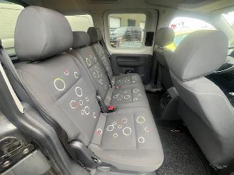 Volkswagen Caddy Combi  picture 7