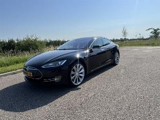 krockskadad bil auto Tesla Model S 85 Signature Performance FREE SUPERCHARGER 2013/9
