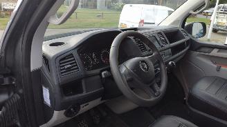 Volkswagen Transporter 2.0 TDI 150pk 2019 Mooie nette bus !! picture 10